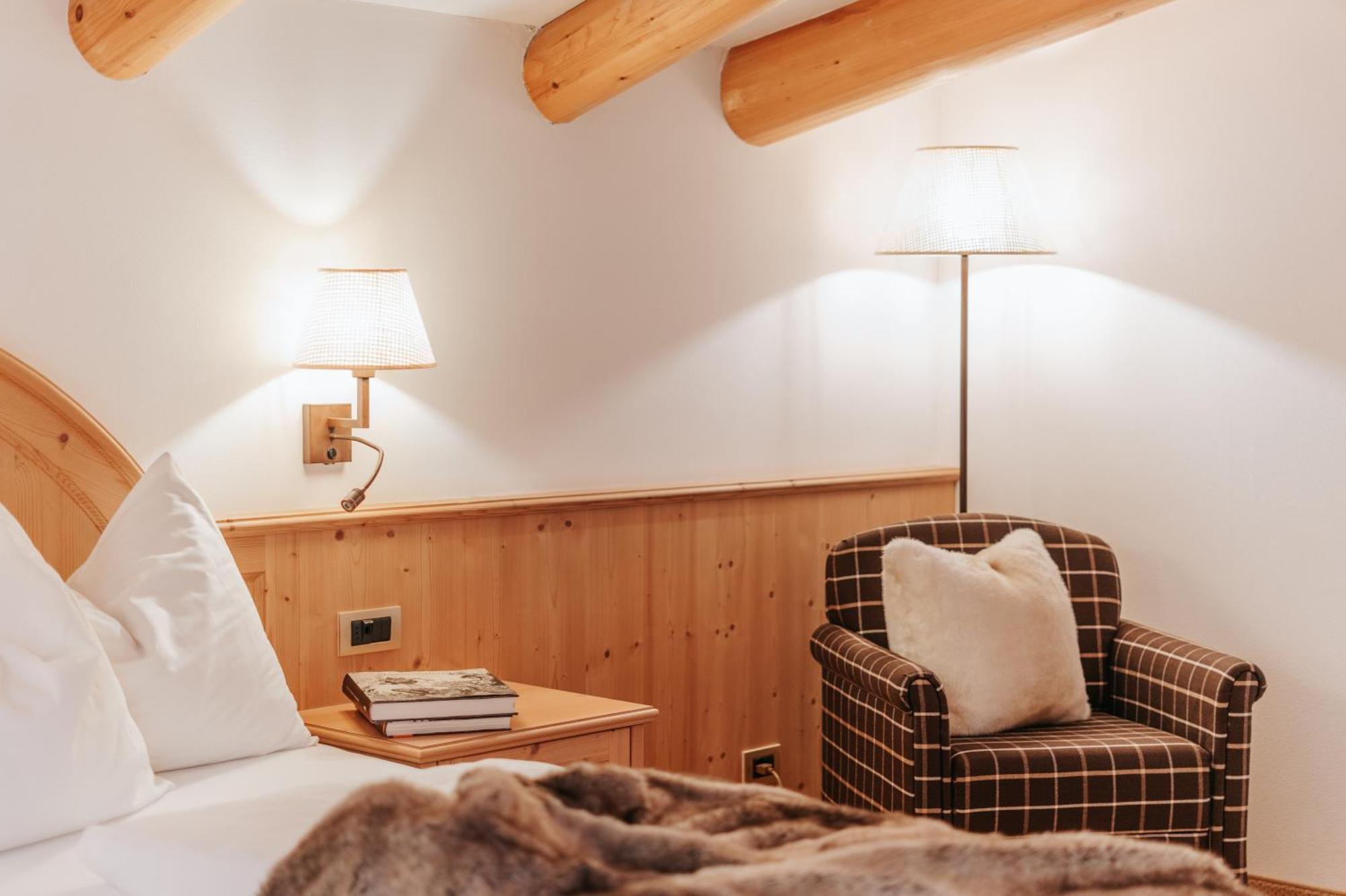 B&B Hotel Mirabel โอติเซ ภายนอก รูปภาพ